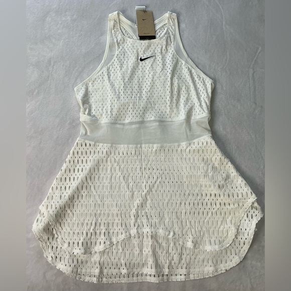 Nike Women's Mesh White Coverup LARGE NWT - Picture 9 of 16